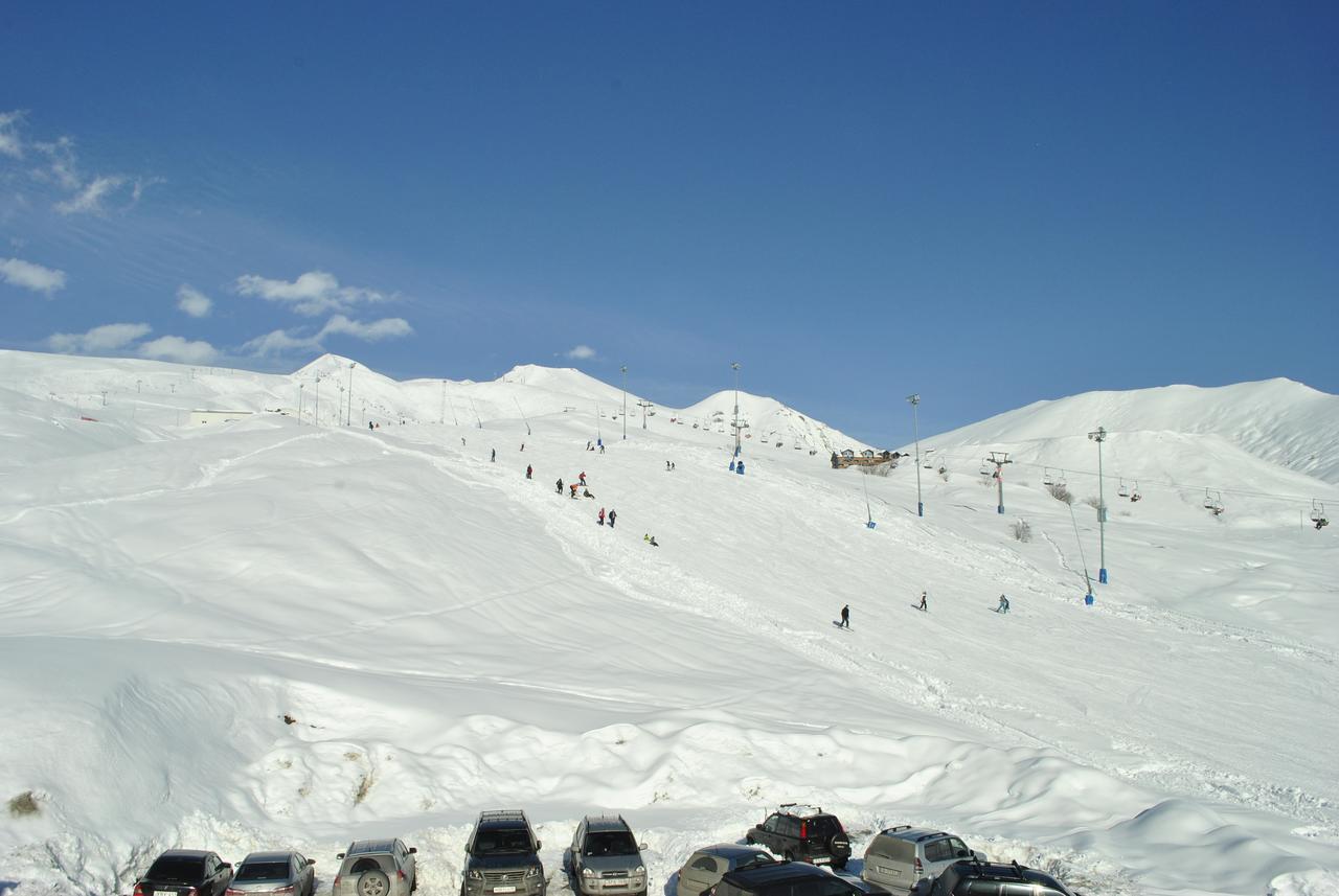 Kato'S Aparthotel Gudauri Mgzavrebi Екстер'єр фото